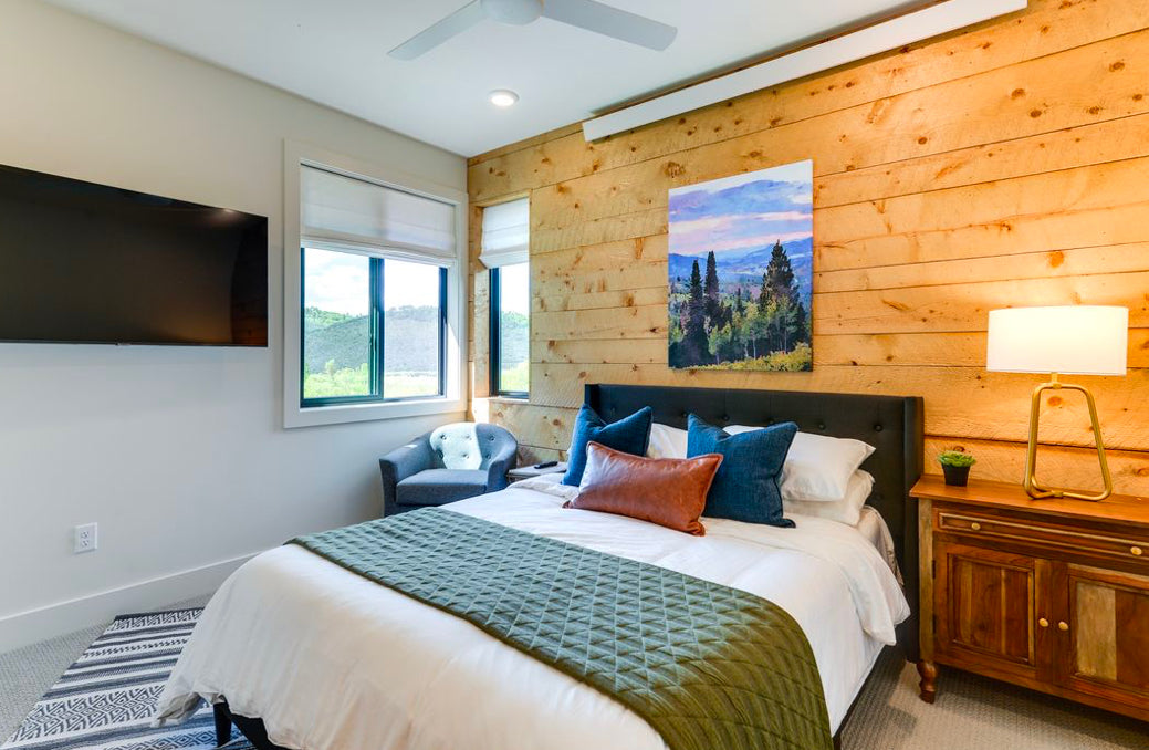 Elevate Private Queen Room with Ensuite Bathroom-WYOMING