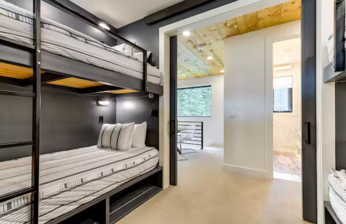 Elevate Bunk Room with Shared Bathroom-WYOMING
