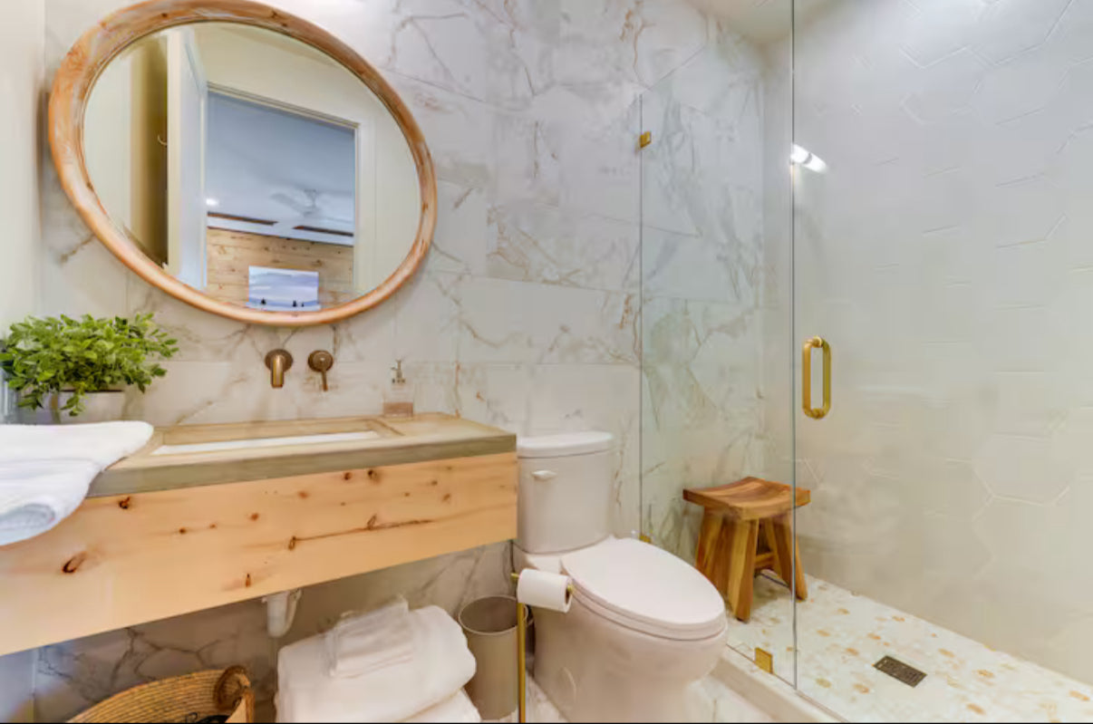 Elevate Private Queen Room with Ensuite Bathroom-WYOMING