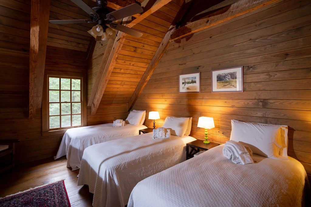 Heart Room (3 Twin Beds) Elohee, Georgia